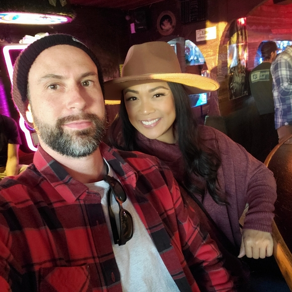 Meet your Posher, Posh - Picture 2 of 2